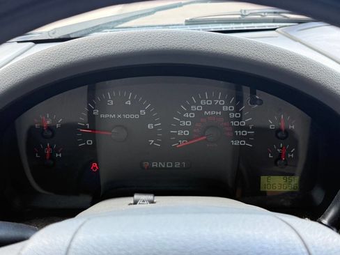 Used 2006 Ford F150 XLT image 11