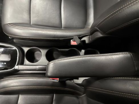 Used 2020 Chevrolet Trax Premier image 20