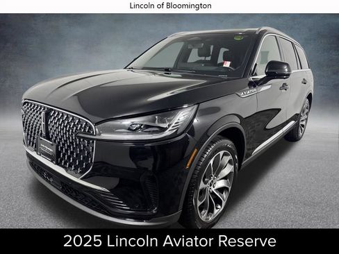 Certified 2025 Lincoln Aviator Reserve w/ Illumination Package AWD/4WD image 1