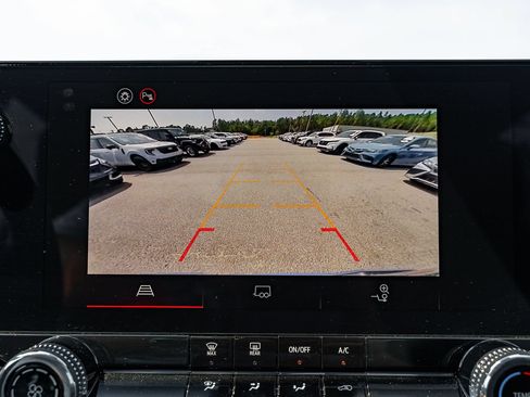 Used 2026 GMC Canyon Elevation RWD image 31