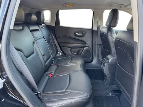 Used 2018 Jeep Compass Limited image 20