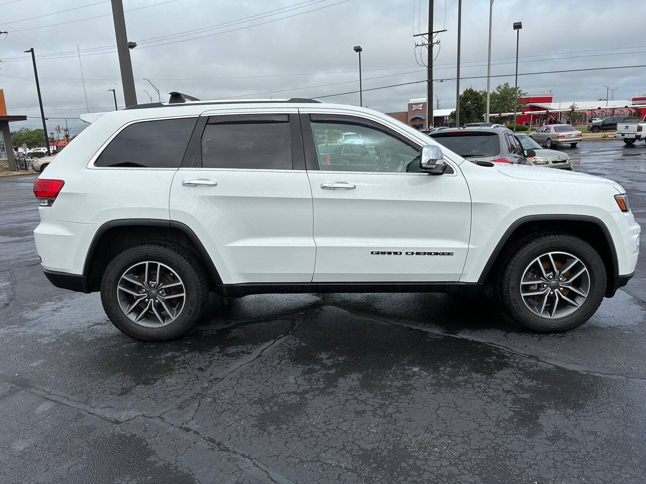 Used 2019 Jeep Grand Cherokee Limited w/ Luxury Group II AWD/4WD image 2