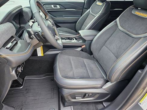 New 2026 Ford Explorer Tremor w/ Tremor Convenience Package image 4