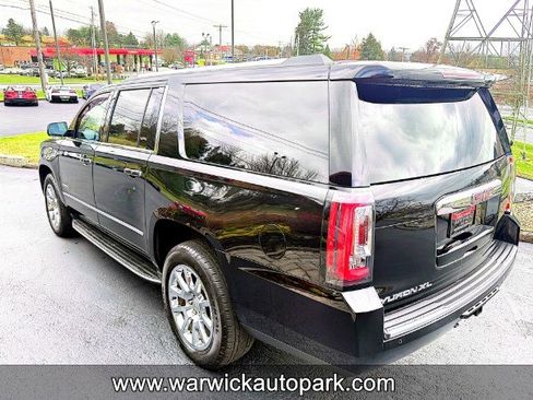 Used 2019 GMC Yukon XL Denali w/ Open Road Package image 7