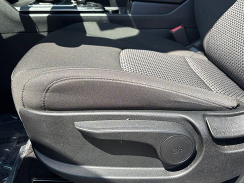 Used 2025 Kia Sportage LX image 27