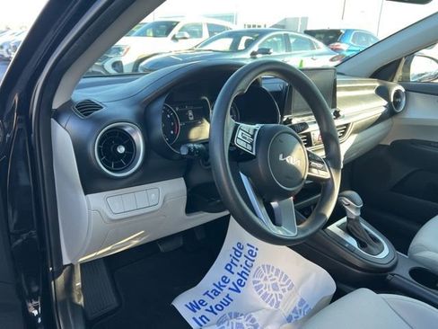 Certified 2023 Kia Forte LXS image 10