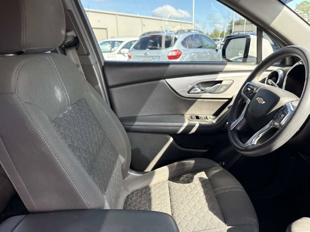 Used 2021 Chevrolet Blazer LT FWD image 14