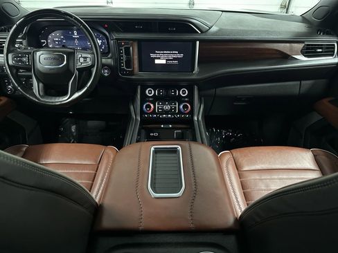 Used 2024 GMC Yukon Denali Ultimate AWD/4WD image 26