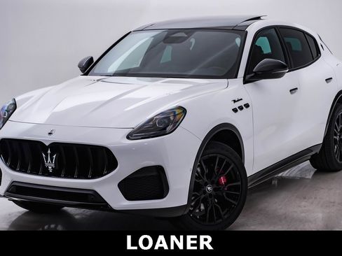 New 2025 Maserati Grecale Modena image 3