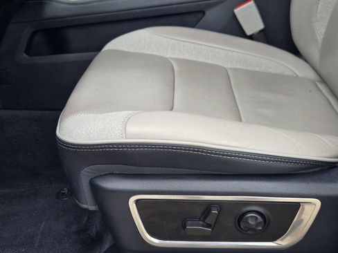 Used 2022 RAM 1500 Limited RWD image 30