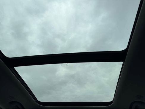 Used 2024 Jeep Grand Cherokee Limited 4xe image 28