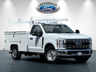New 2025 Ford F350 XL w/ XL Chrome Package RWD video 2