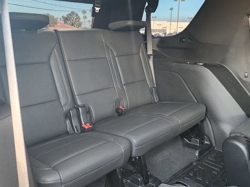 Used 2023 Chevrolet Tahoe LT w/ Luxury Package image 18