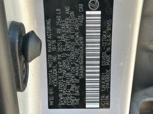 Used 2017 Lexus ES 350 w/ Luxury Package FWD image 47