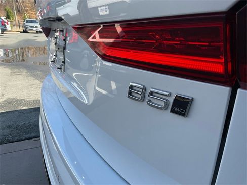 Certified 2023 Volvo XC60 B5 Plus image 17