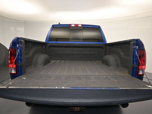 Used 2018 RAM 1500 Big Horn AWD/4WD image 25