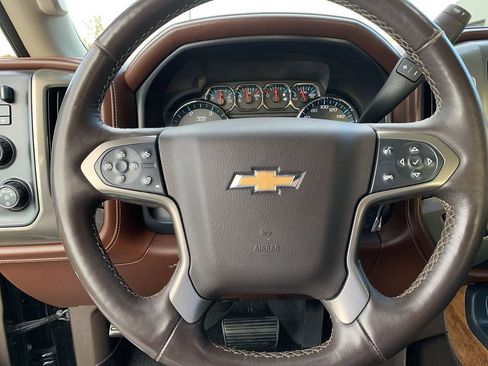 Used 2015 Chevrolet Silverado 3500 High Country image 18