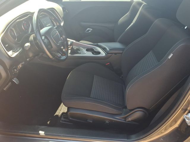 Used 2022 Dodge Challenger R/T RWD image 10