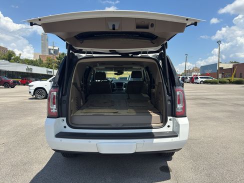 Used 2015 GMC Yukon SLT RWD image 9