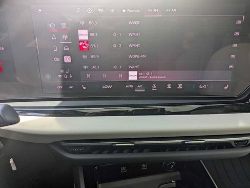 Used 2025 Audi A5 2.0T Premium w/ Convenience Package AWD/4WD image 17