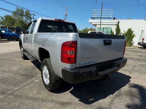 Used 2013 Chevrolet Silverado 2500 LT w/ Convenience Package AWD/4WD image 6