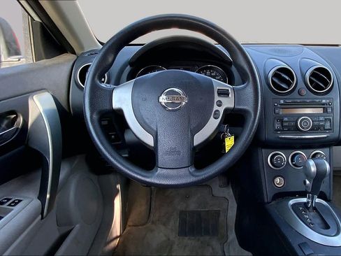 Used 2013 Nissan Rogue S FWD image 6