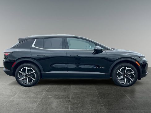 New 2026 Chevrolet Equinox EV LT AWD/4WD image 10
