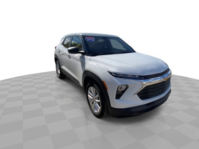 Used 2025 Chevrolet TrailBlazer LS w/ LS Convenience Package FWD image 4