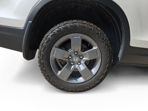Used 2025 Honda Ridgeline TrailSport image 17