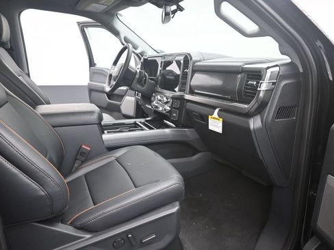 New 2026 Ford F250 Lariat w/ Black Appearance Package AWD/4WD image 24