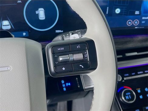 Used 2024 Hyundai Santa Fe Calligraphy image 17