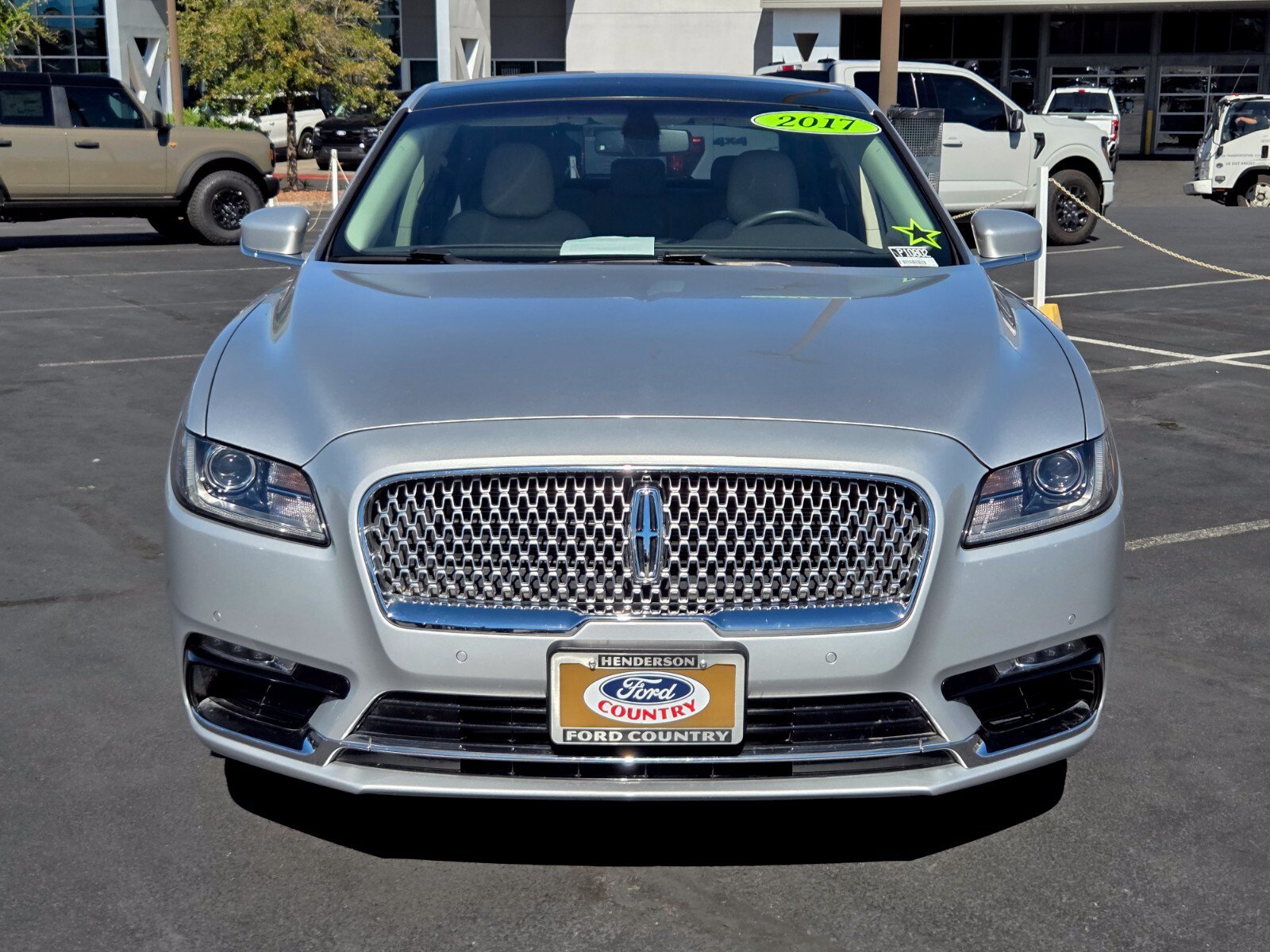 Used 2017 Lincoln Continental Select FWD image 8