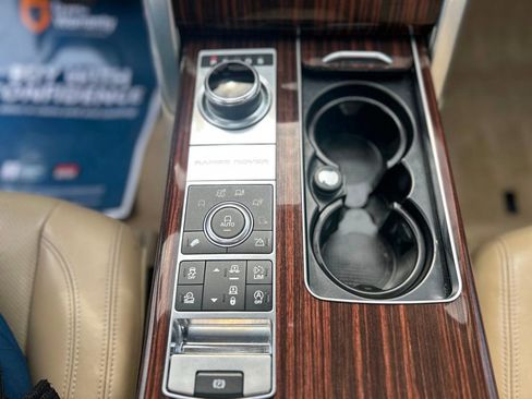 Used 2017 Land Rover Range Rover HSE image 23