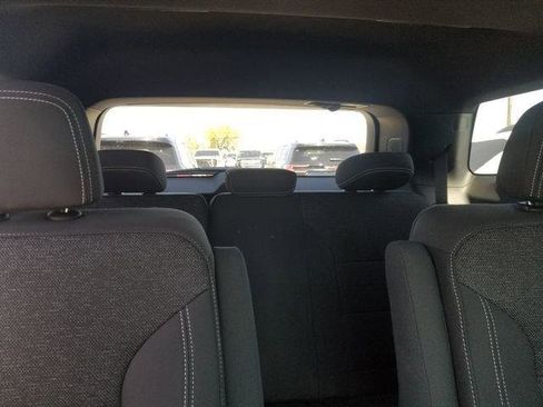 New 2026 Chevrolet Traverse LT w/ Sun and Wheel Package image 15