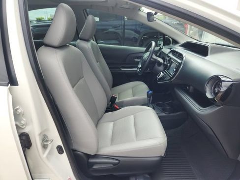 Used 2018 Toyota Prius C Four FWD image 22