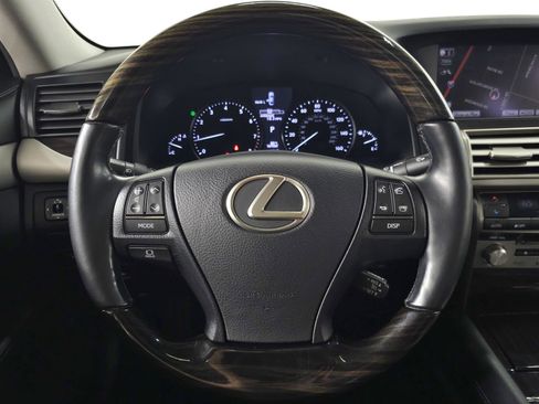 Used 2014 Lexus LS 460 AWD w/ Comfort Package image 20