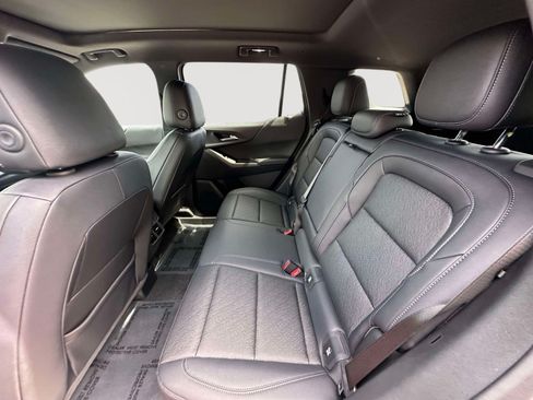 Used 2025 Chevrolet Equinox LT w/ Convenience Package II FWD image 33