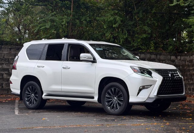 Certified 2023 Lexus GX 460 Premium w/ Accessory Package AWD/4WD image 2