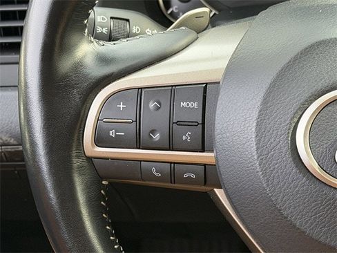 Used 2022 Lexus RX 350L Luxury image 14