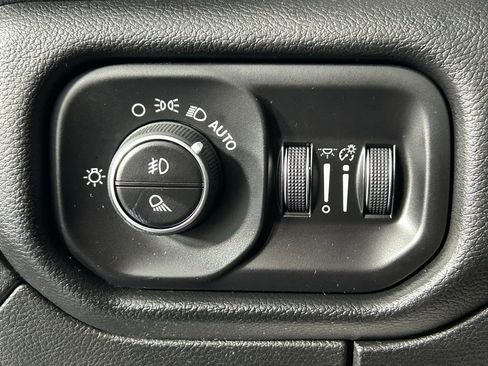 Used 2020 RAM 1500 Laramie image 29