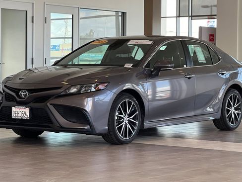 Certified 2023 Toyota Camry SE FWD image 8