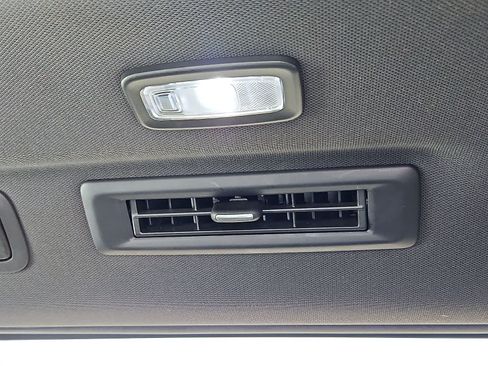 Used 2021 Chevrolet Tahoe Premier w/ Premium Package AWD/4WD image 28