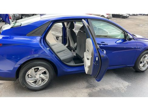 New 2026 Hyundai Elantra SE image 15