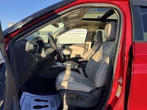 Used 2022 Ford Explorer Platinum w/ Equipment Group 601A image 15