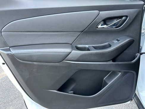 Used 2022 Chevrolet Traverse LT w/ LPO, Floor Liner Package AWD/4WD image 23