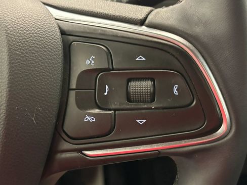 Used 2025 Buick Encore GX Sport Touring w/ Comfort Package AWD/4WD image 46