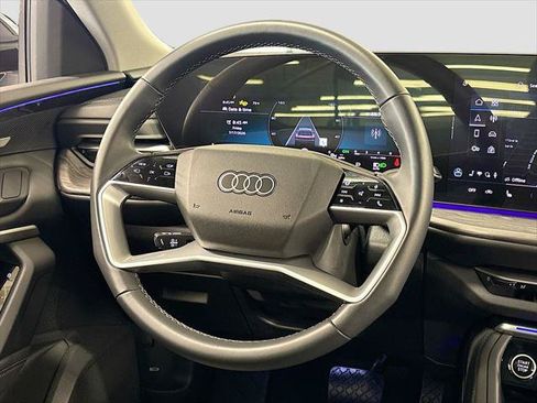 Certified 2025 Audi Q5 Premium w/ Premium Plus AWD/4WD image 19