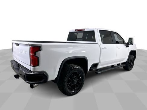 Used 2025 Chevrolet Silverado 3500 LT w/ Trail Boss Package AWD/4WD image 8