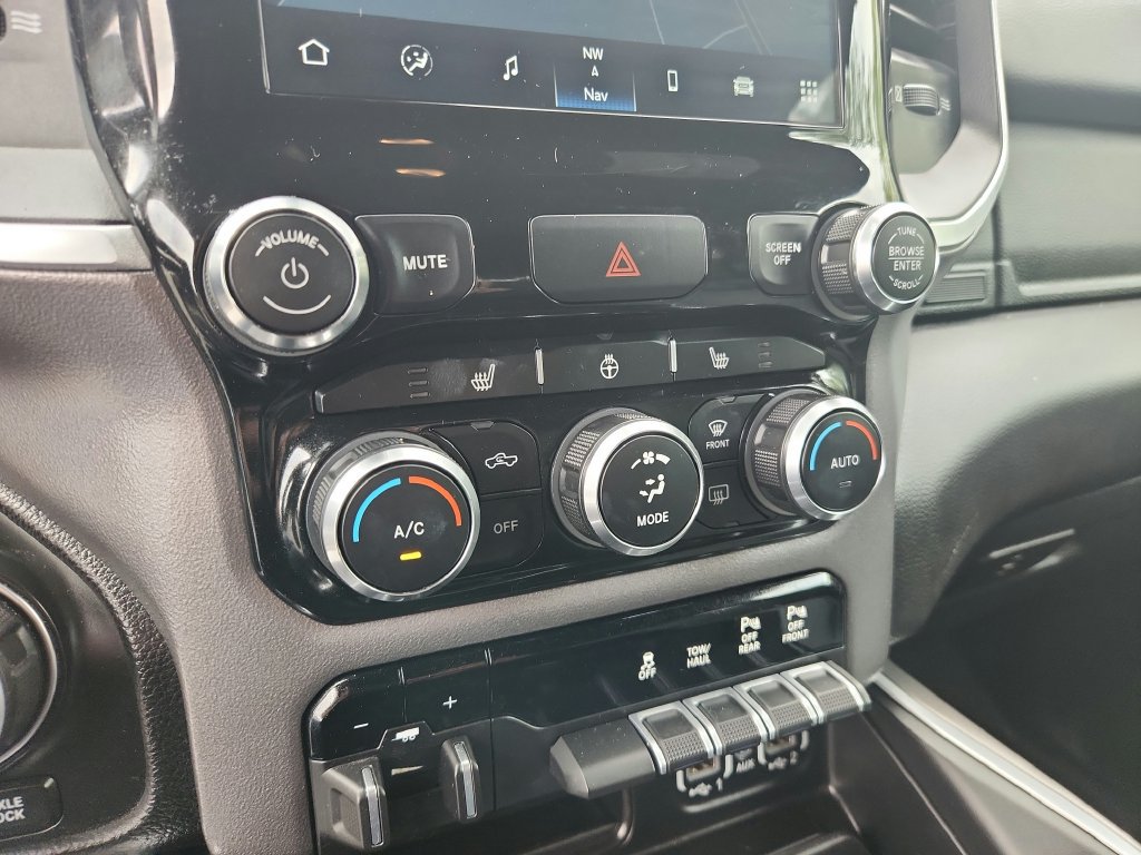 Used 2023 RAM 1500 Big Horn AWD/4WD image 18
