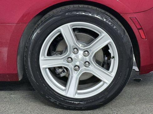 Used 2018 Chevrolet Camaro LT image 13